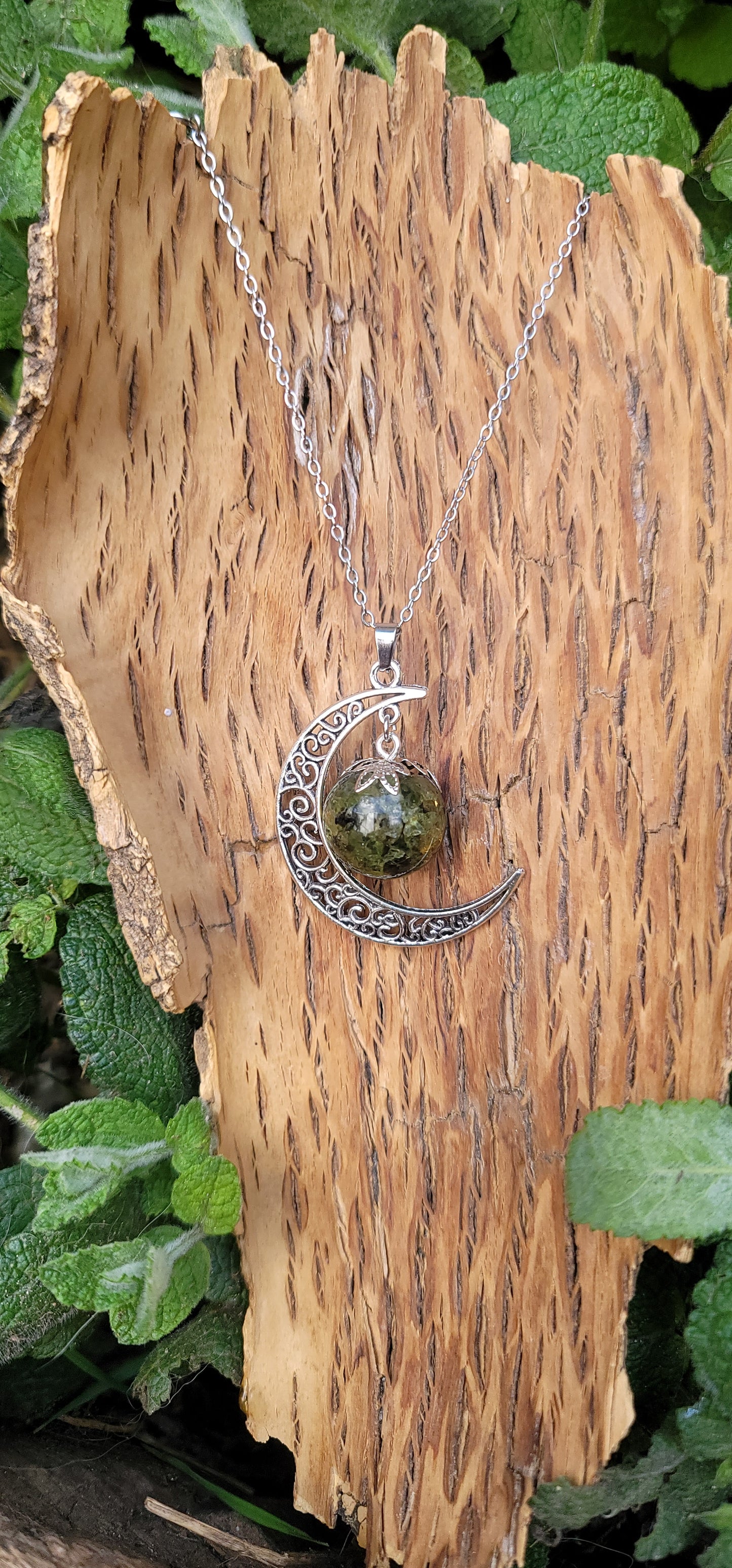 Pendentif en Péridot pendentif lune