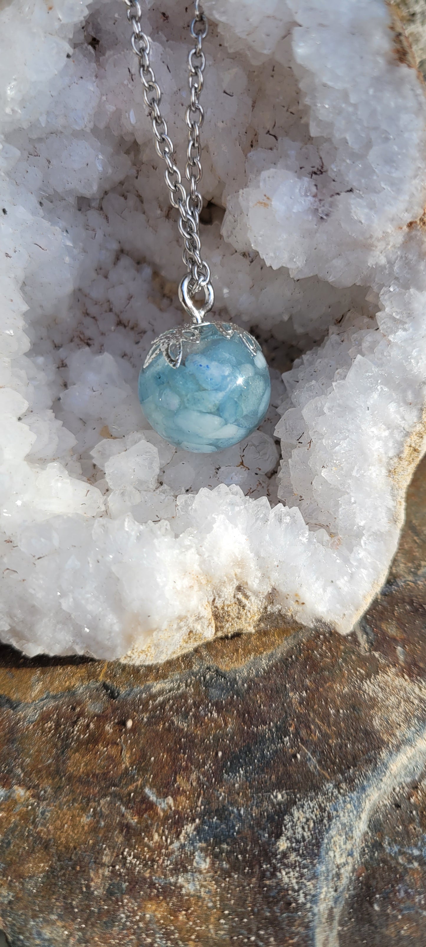 Pendentif "Bonheur" en Aigue marine sphere