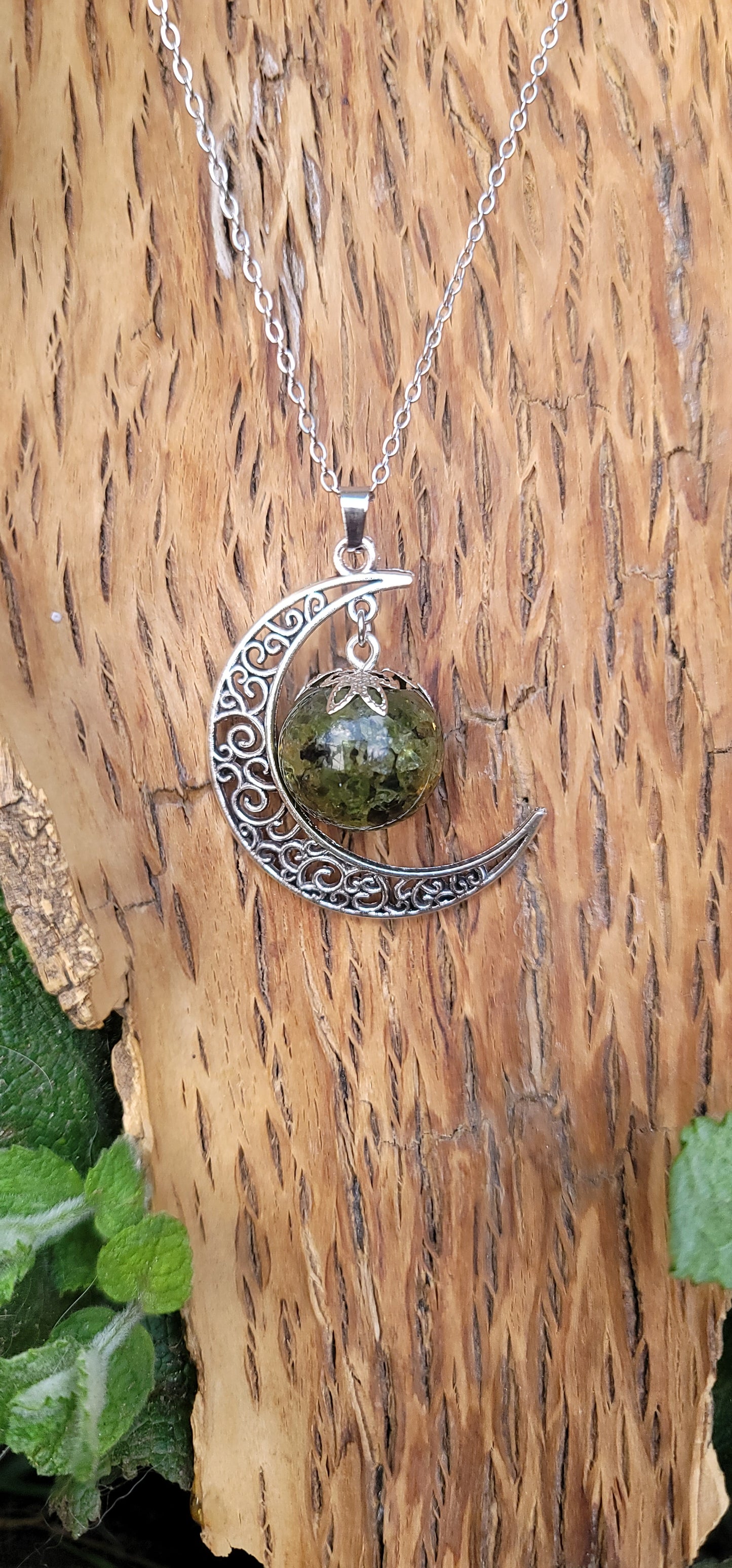 Pendentif en Péridot pendentif lune