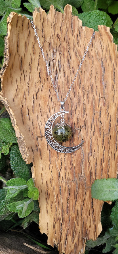 Pendentif en Péridot pendentif lune