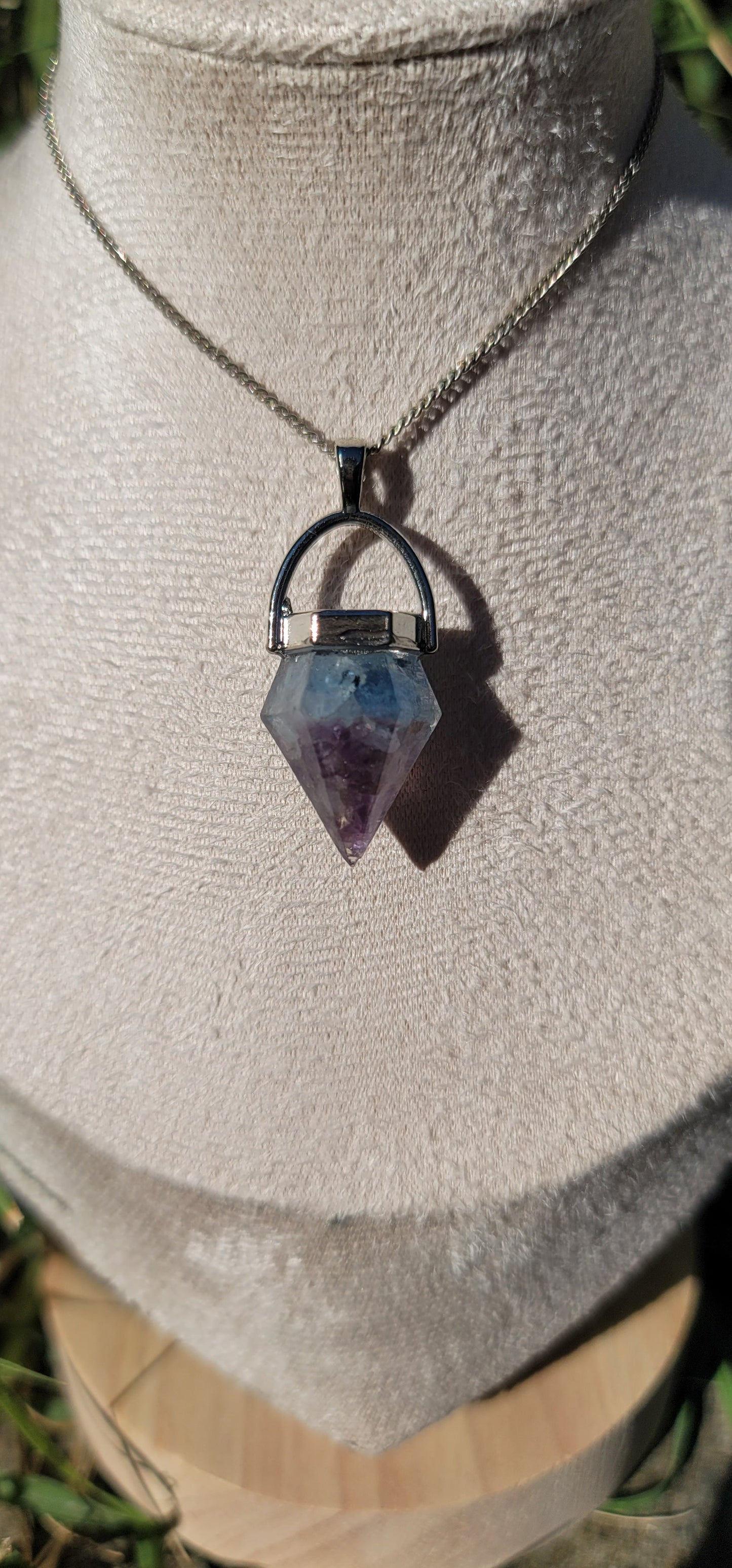 Pendentif "Douceur et Positivité" en Aigue marine et Amethyste pointe