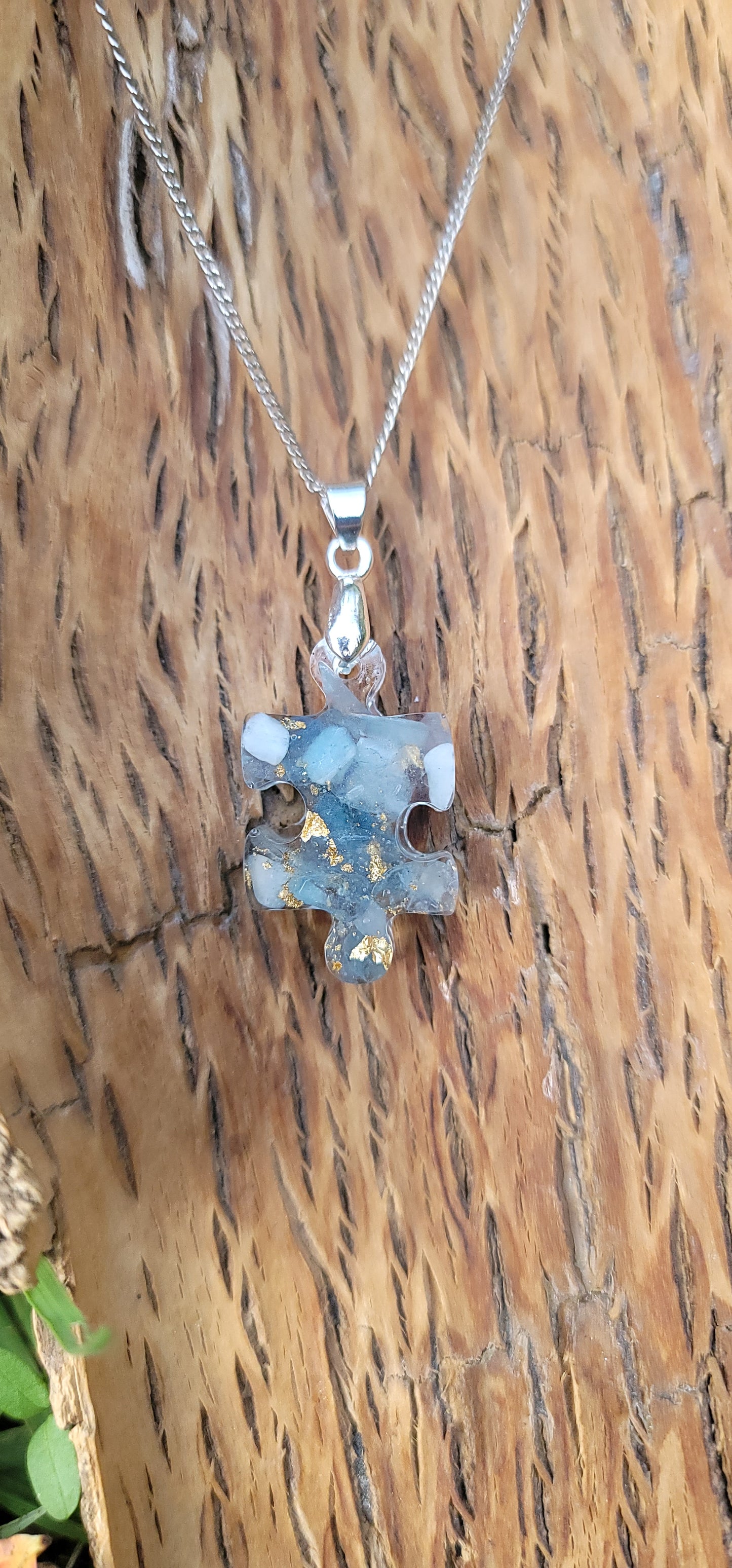 Pendentif "Bonheur" en Aigue marine pièce de puzzle